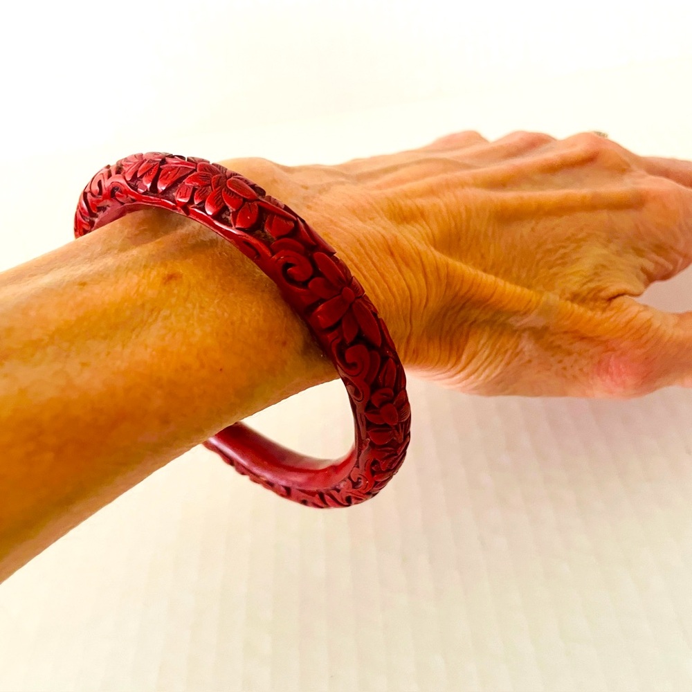 Vintage Bakelite Carved Red Bangle Bracelet